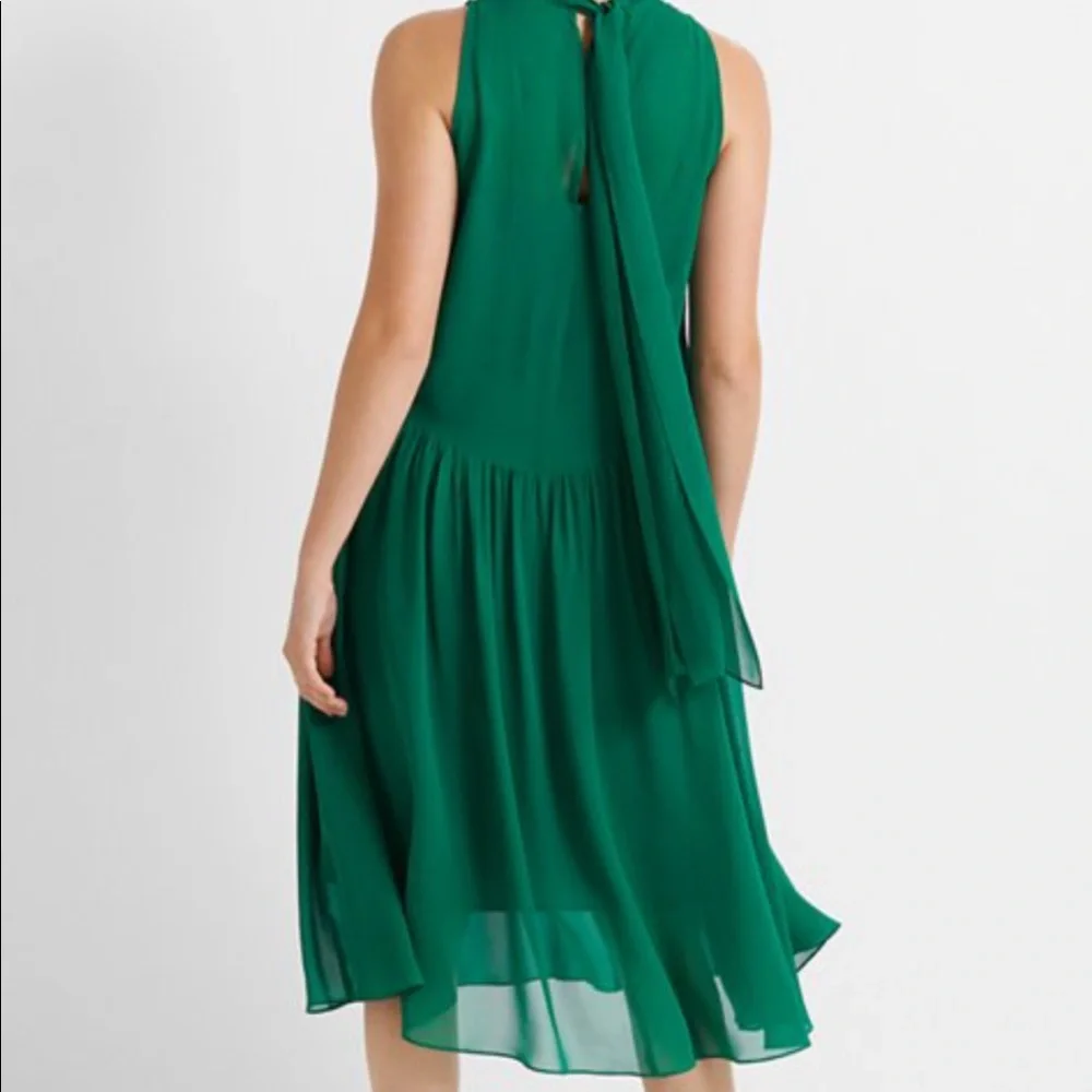 CLUB MONACO GREEN DRESS SLEEVELESS Vibrant jewel tone in 100% silk SZ: 14 - Picture 1 of 7